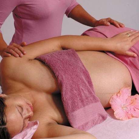 Zwangerschap massage in de buurt of omgeving van Valburg